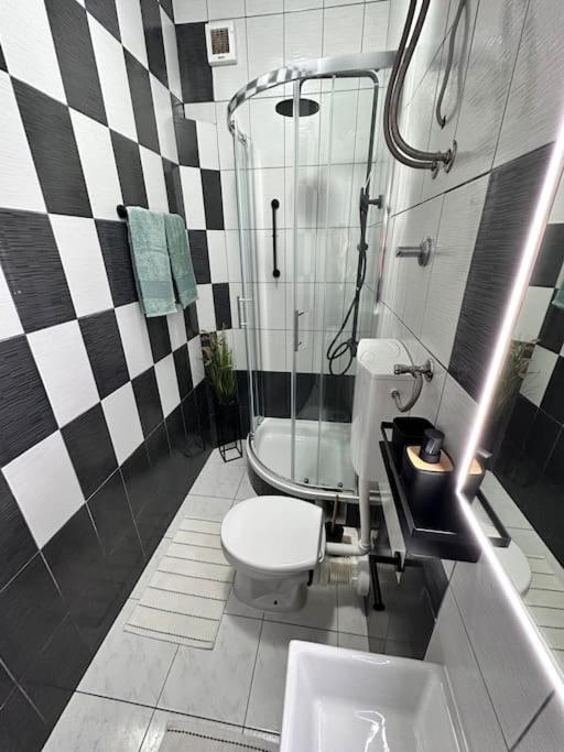 Beautiful Fully Renovated Apartment By The Sea, Large Balcony With Enchanting Views Neum Ngoại thất bức ảnh