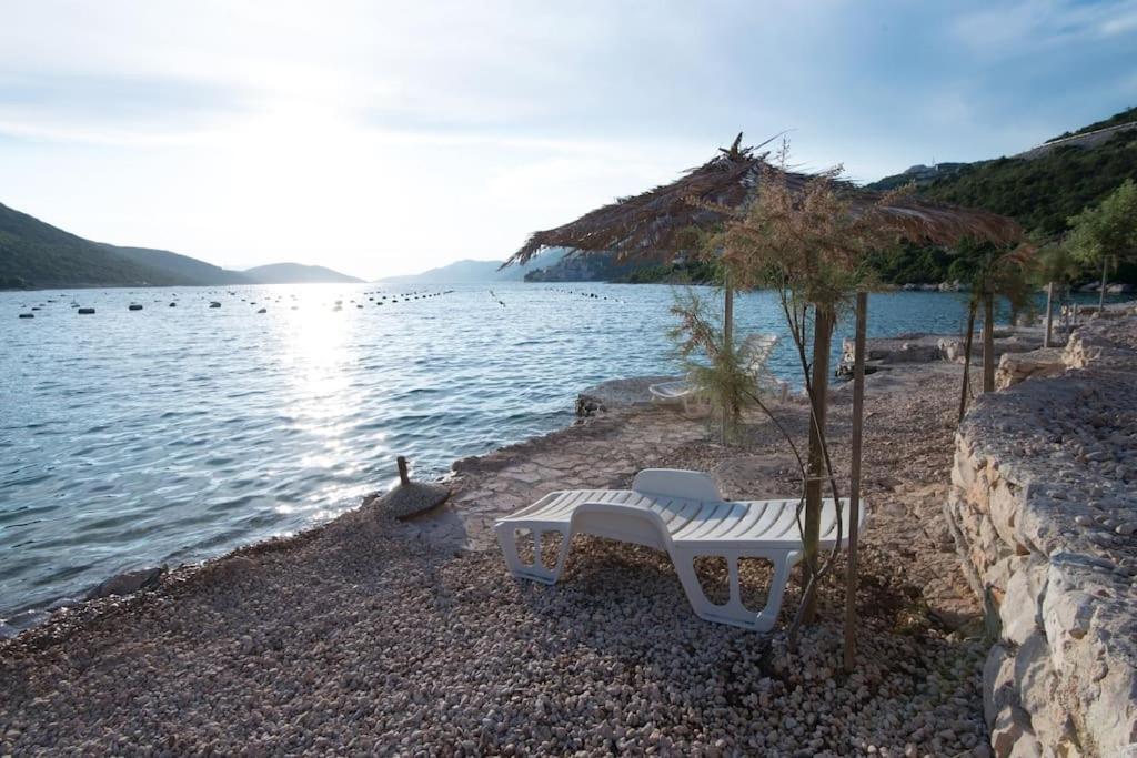 Beautiful Fully Renovated Apartment By The Sea, Large Balcony With Enchanting Views Neum Ngoại thất bức ảnh